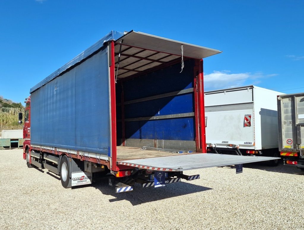 MAN TGA 18.310 FP EURO 3 CENTINATO 8,40 + SPONDA - 6