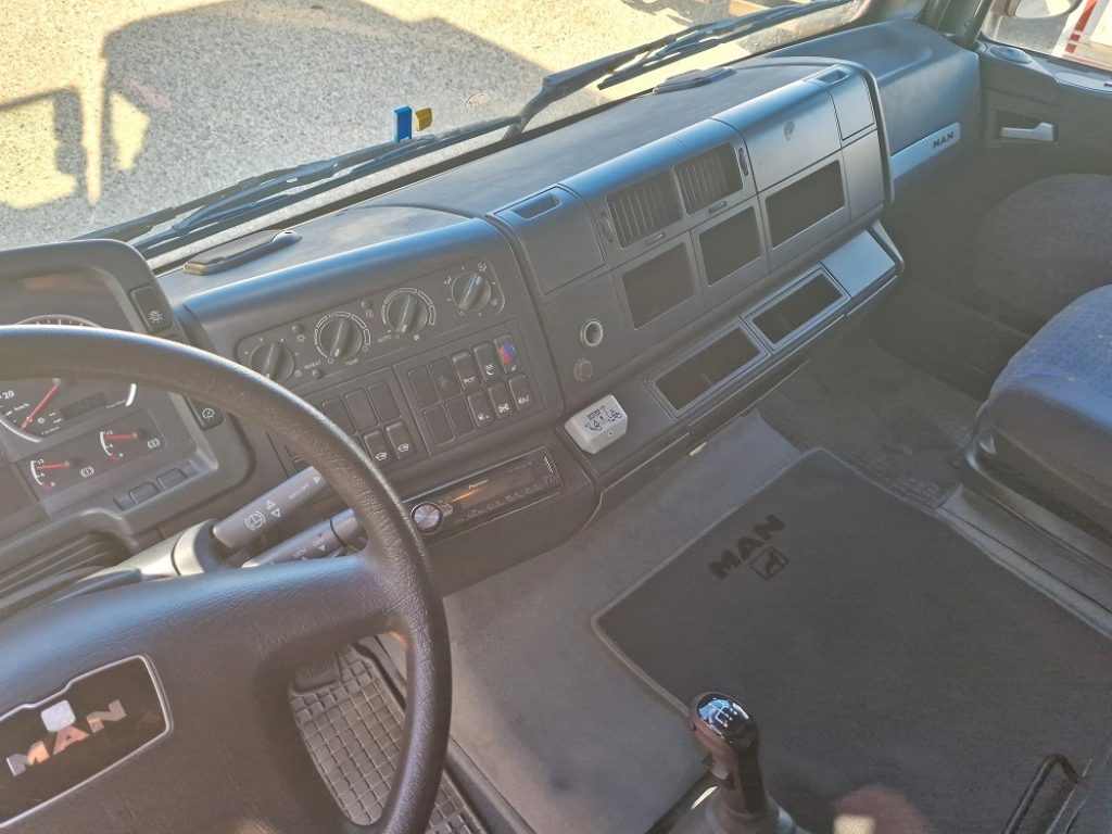 MAN TGA 18.310 FP EURO 3 CENTINATO 8,40 + SPONDA - 9