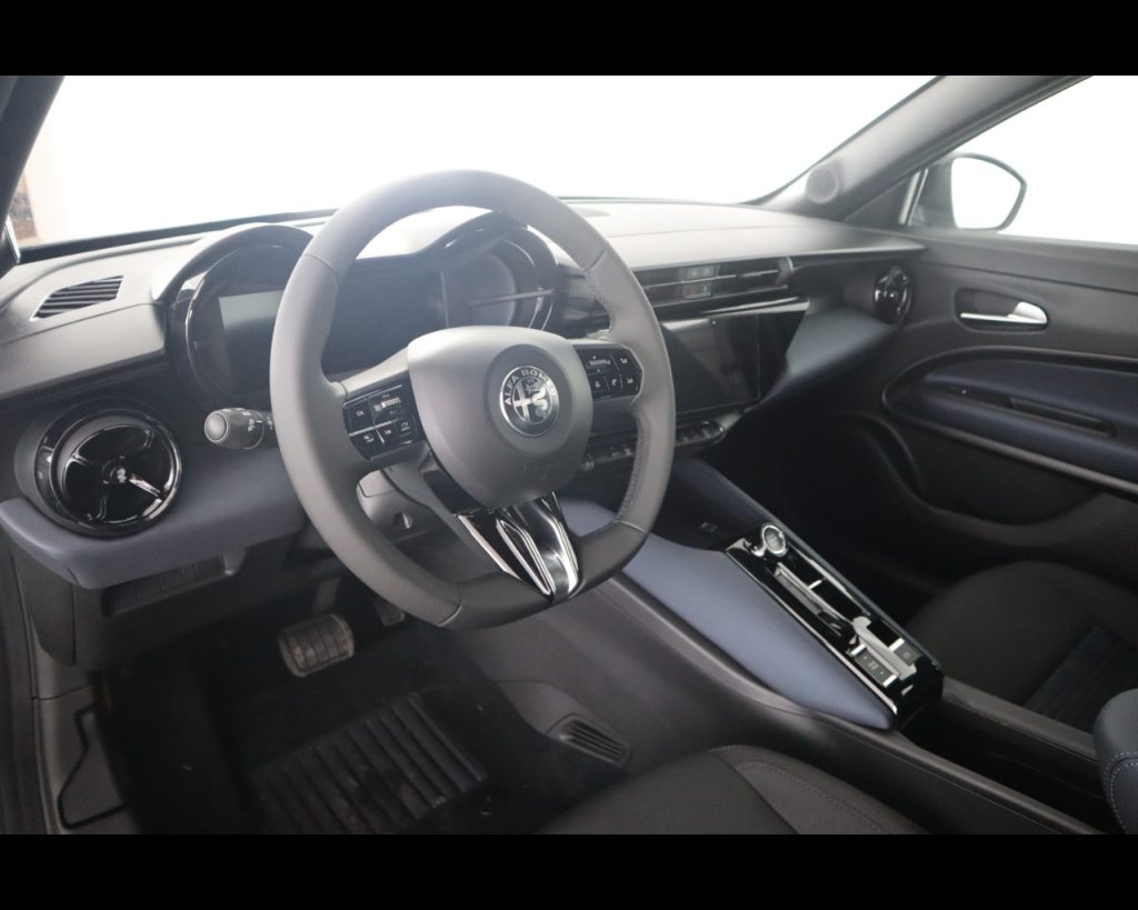 ALFA ROMEO Junior Ibrida My26 Ibrida 1.2145cv Hybrid Edct6 - 13