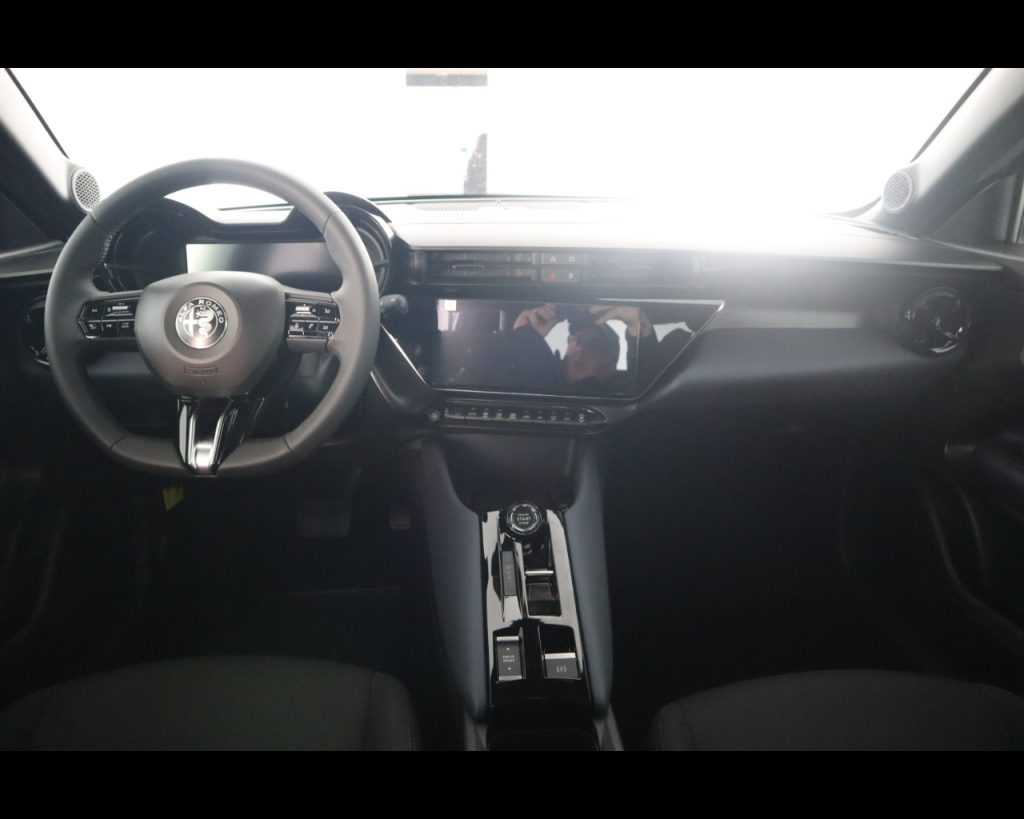 ALFA ROMEO Junior Ibrida My26 Ibrida 1.2145cv Hybrid Edct6 - 15