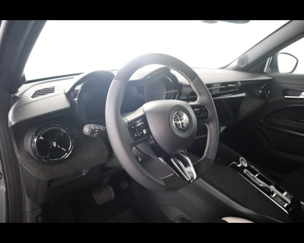 ALFA ROMEO Junior Ibrida Ibrida Milano Cortina 2026 1.2 145cv Hybri - 13
