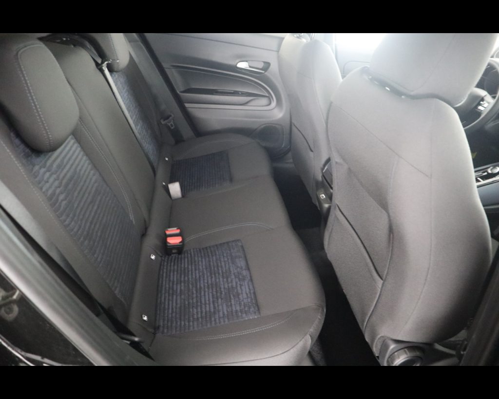 ALFA ROMEO Junior Ibrida My26 Ibrida Sprint 1.2 145cv Hybrid Edct6 - 18