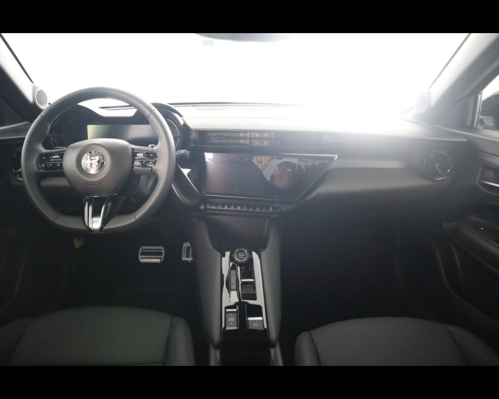 ALFA ROMEO Junior Ibrida Ibrida Speciale1.2 136cv Hybrid Edct6 - 15