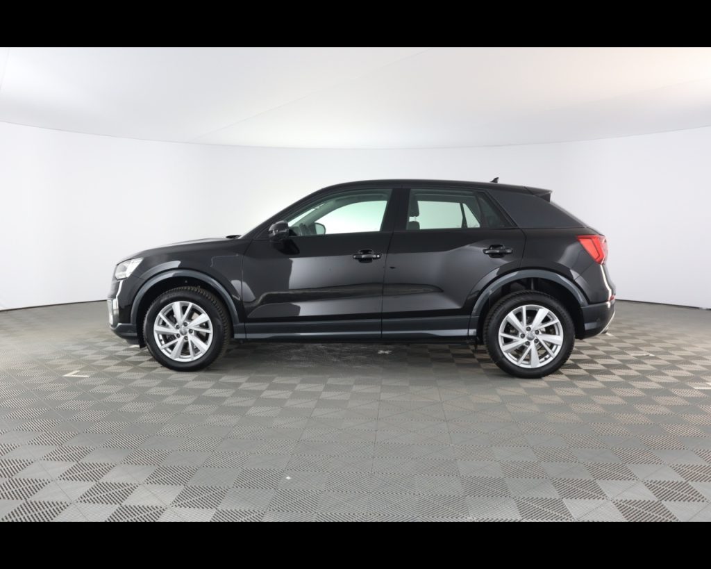 AUDI Q2 1.4 tfsi Design - 12
