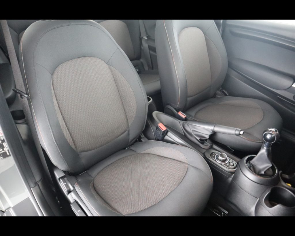 MINI Mini 3p 1.5 One Essential 75cv - 17