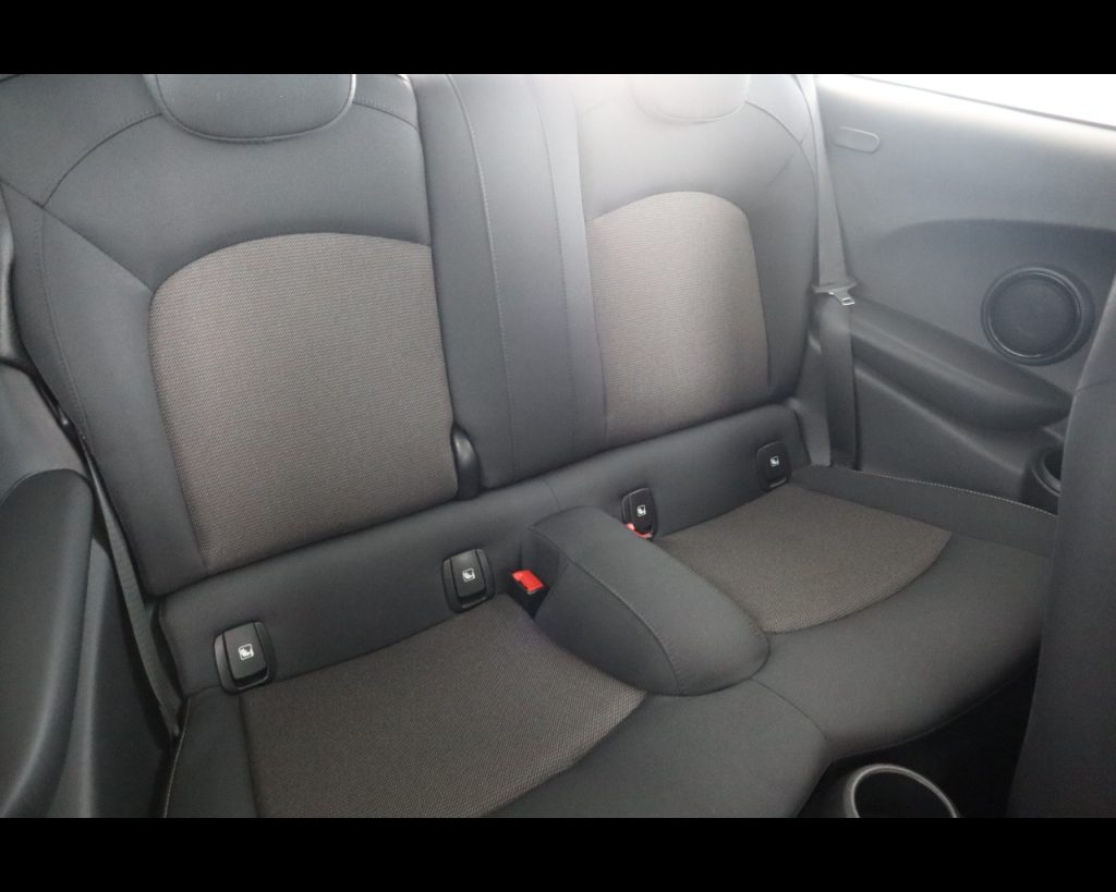 MINI Mini 3p 1.5 One Essential 75cv - 18