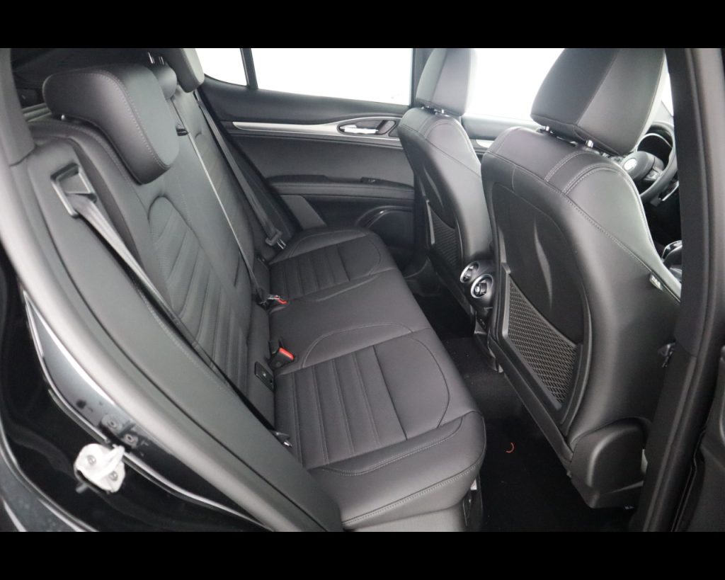 ALFA ROMEO Stelvio Diesel 210cv Veloce - 18