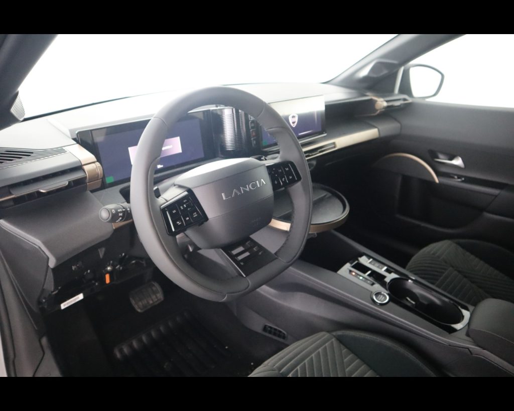 LANCIA Ypsilon Nuova  MHEV serie 1 Nuova  LX 1.2 110cv Ibrida - 13