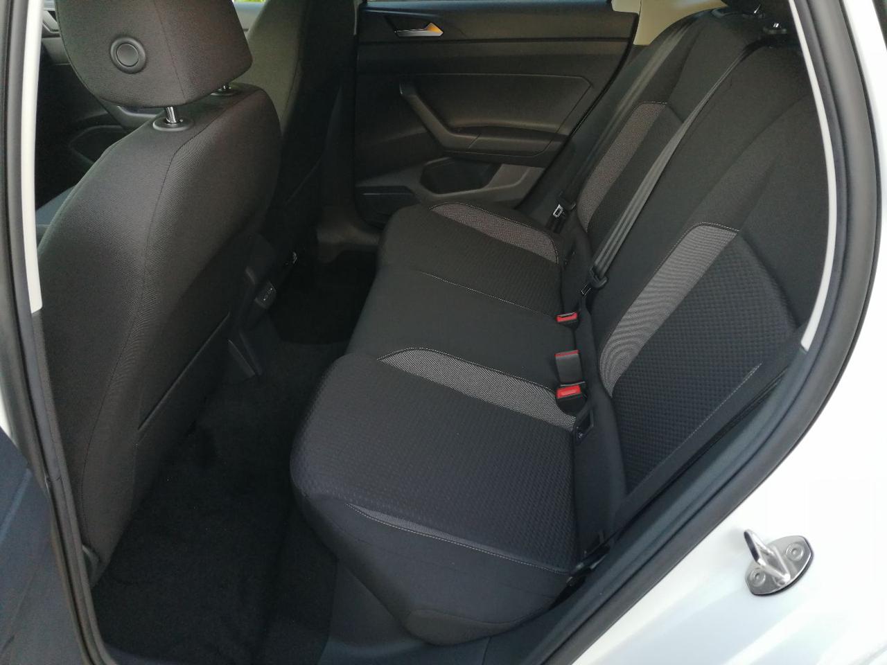 VOLKSWAGEN Polo 1.0 TSI Edition Plus - 9