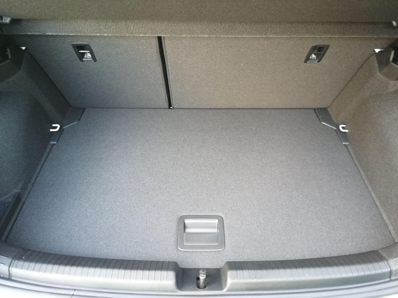 VOLKSWAGEN Polo 1.0 TSI Edition Plus - 10