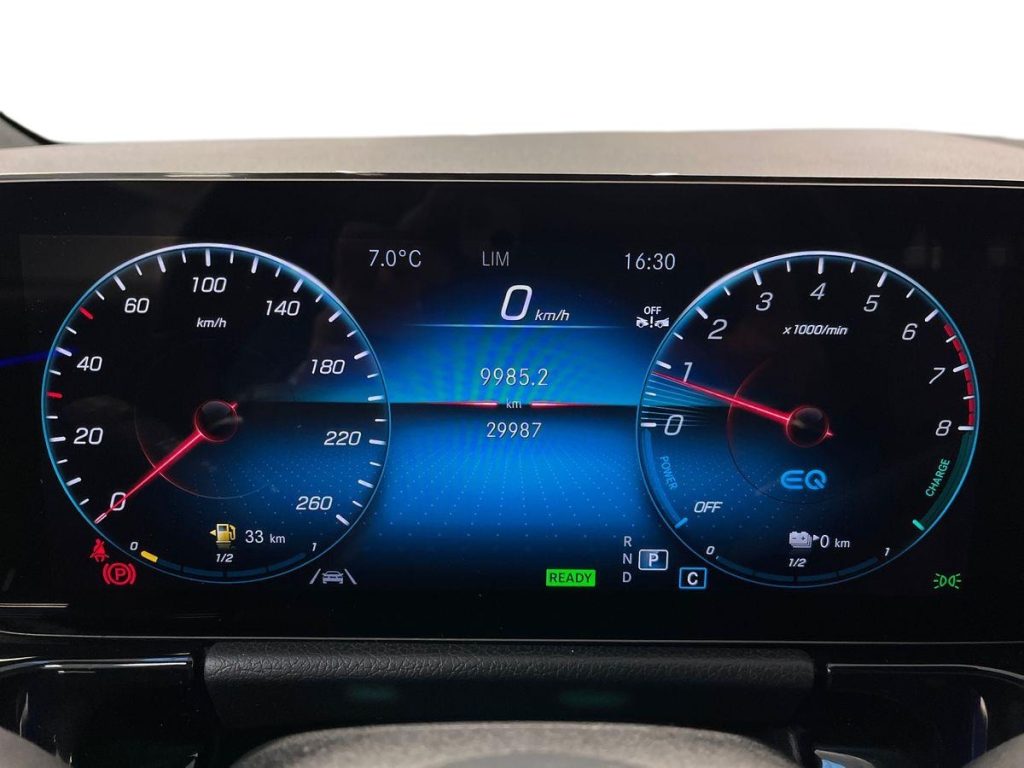 MERCEDES-BENZ GLA 250 e EQ-Power Automatic Premium - 8