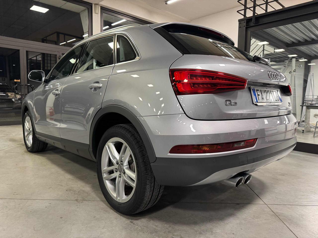 AUDI Q3 2.0 TDI 150 CV quattro S tronic Business - 5