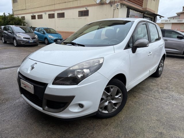 RENAULT Scenic Bianco pastello