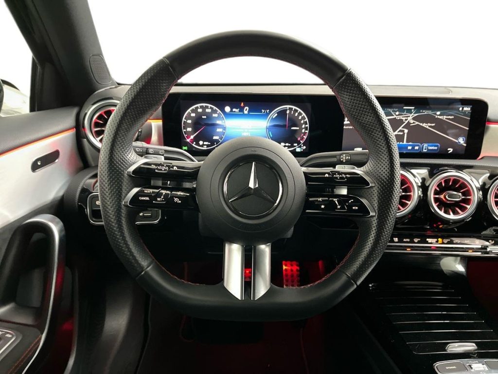 MERCEDES-BENZ A 250 e hybrid EQ AMG Line Advanced Plus - 11