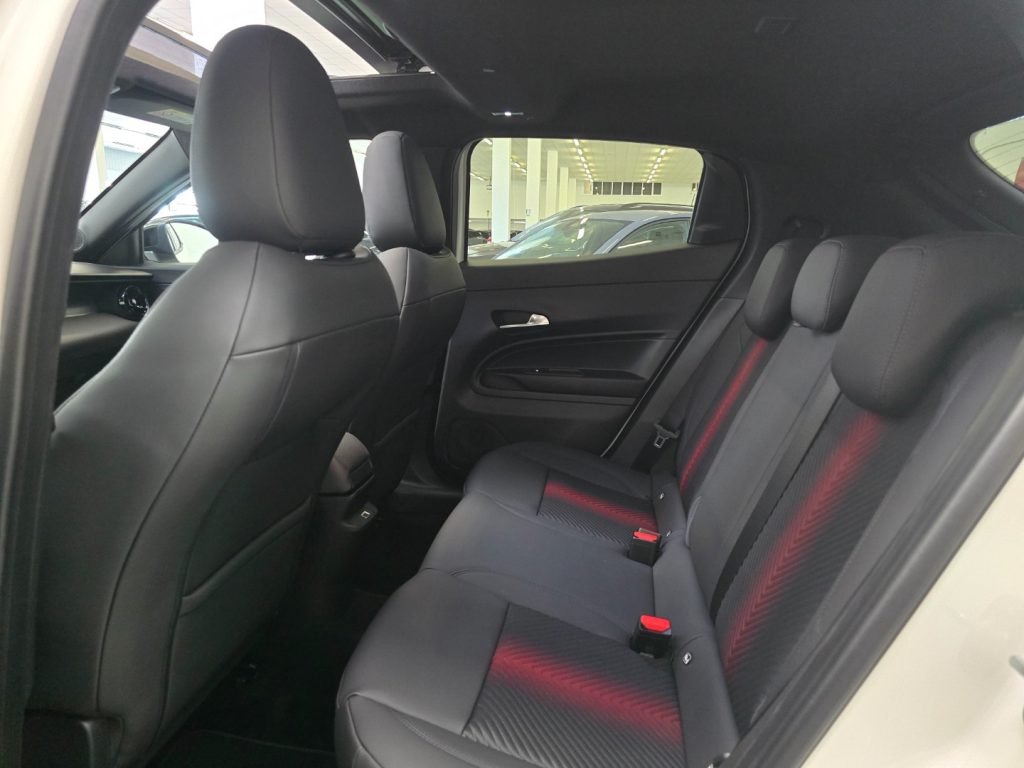 ALFA ROMEO Junior 1.2 145 CV Hybrid eDCT6 Speciale - 23