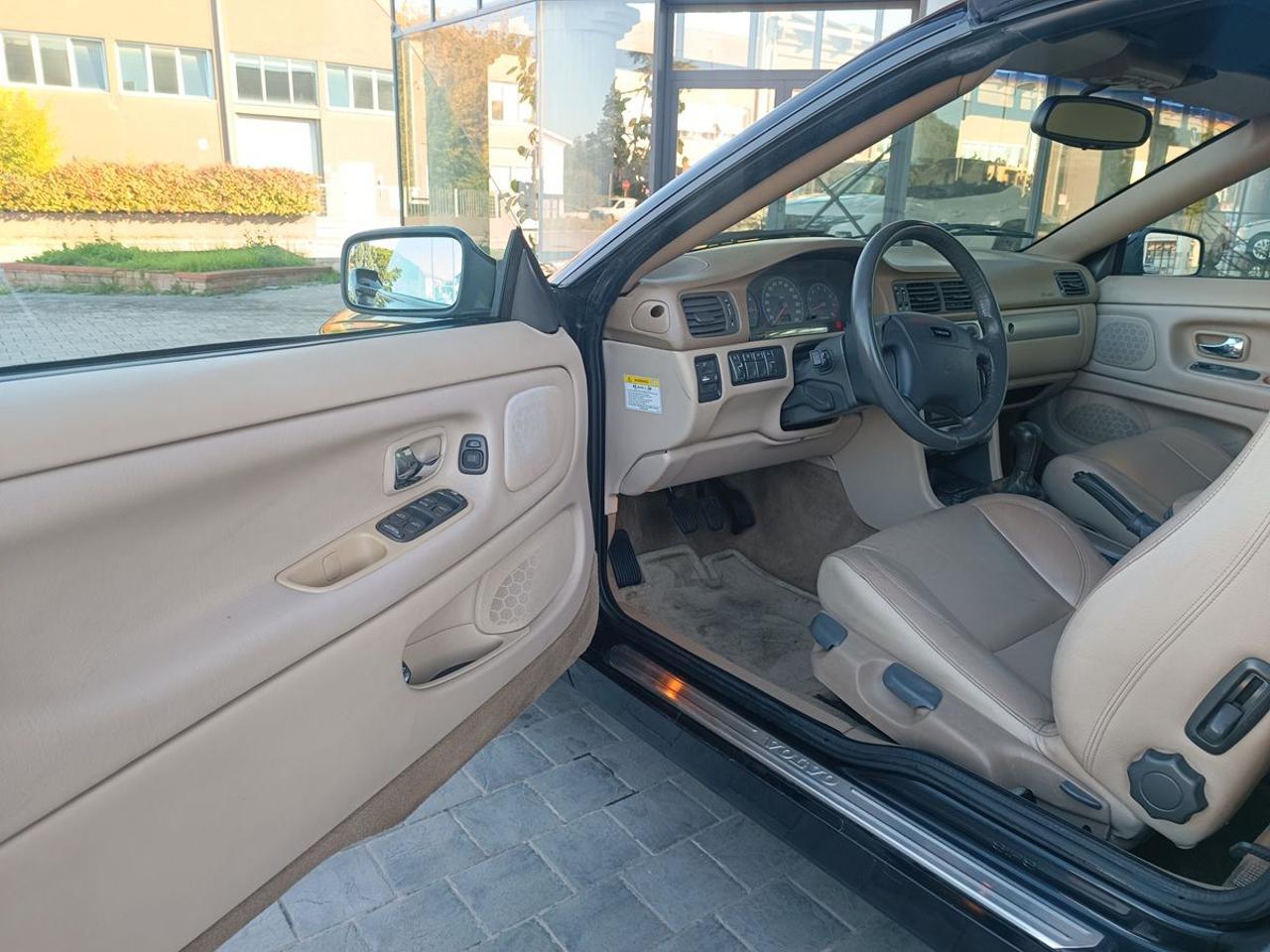 VOLVO C70 2.4i turbo 20V cat LPT Cabrio Sport - 4