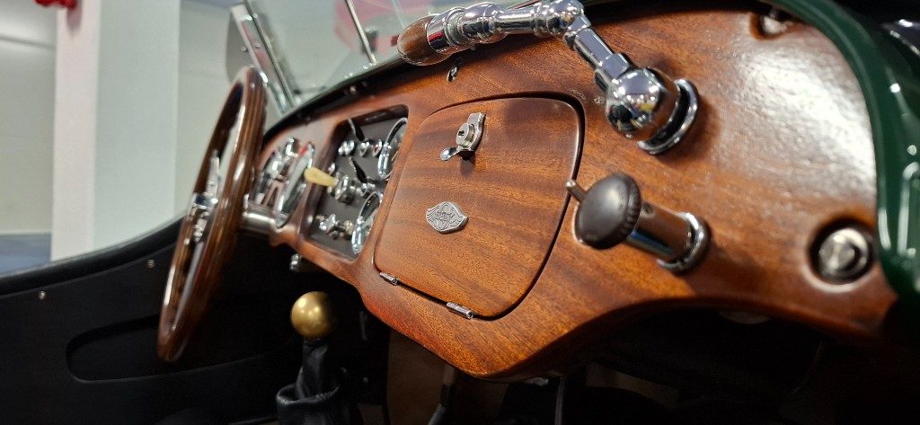 MORGAN 4/4 ITALIANA DA SEMPRE - MOTORE FORD 1.4 - ASI ORO - 39