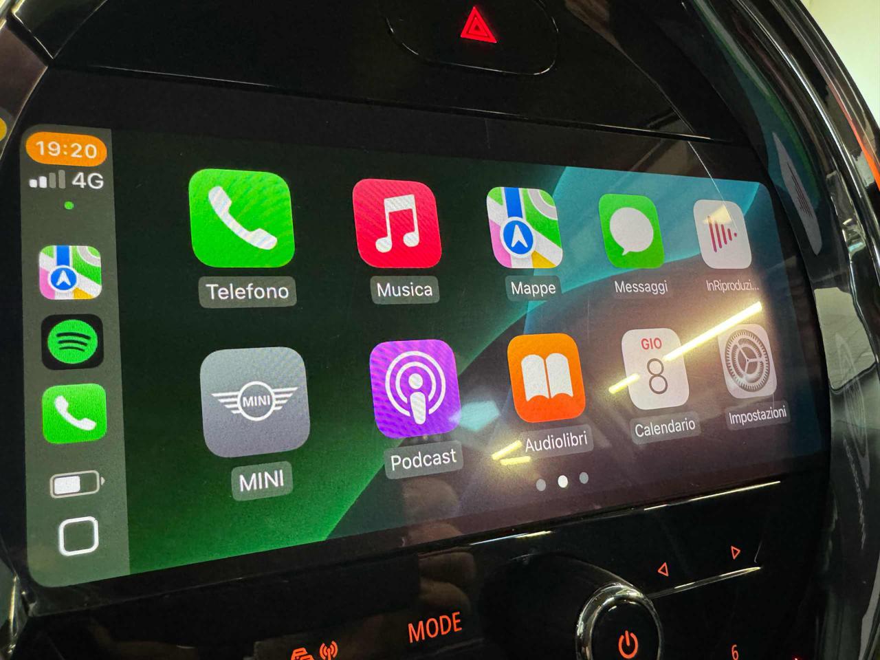 MINI Cooper 1.5 Cooper Camden 5 porte Cambio Automatico - 17