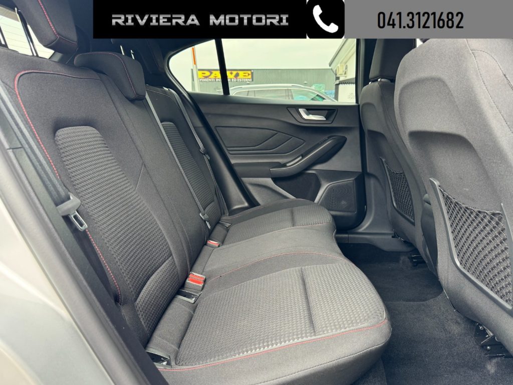 FORD Focus 1.5 EcoBlue 115 CV automatico 5p. ST-Line - 10