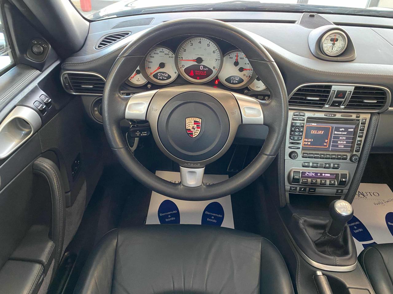 PORSCHE 911 Carrera 4S Coupé - 20