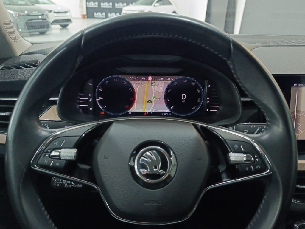 SKODA Kamiq 1.0 TSI Style - 17