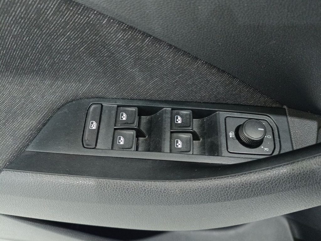 SKODA Kamiq 1.0 TSI Style - 20