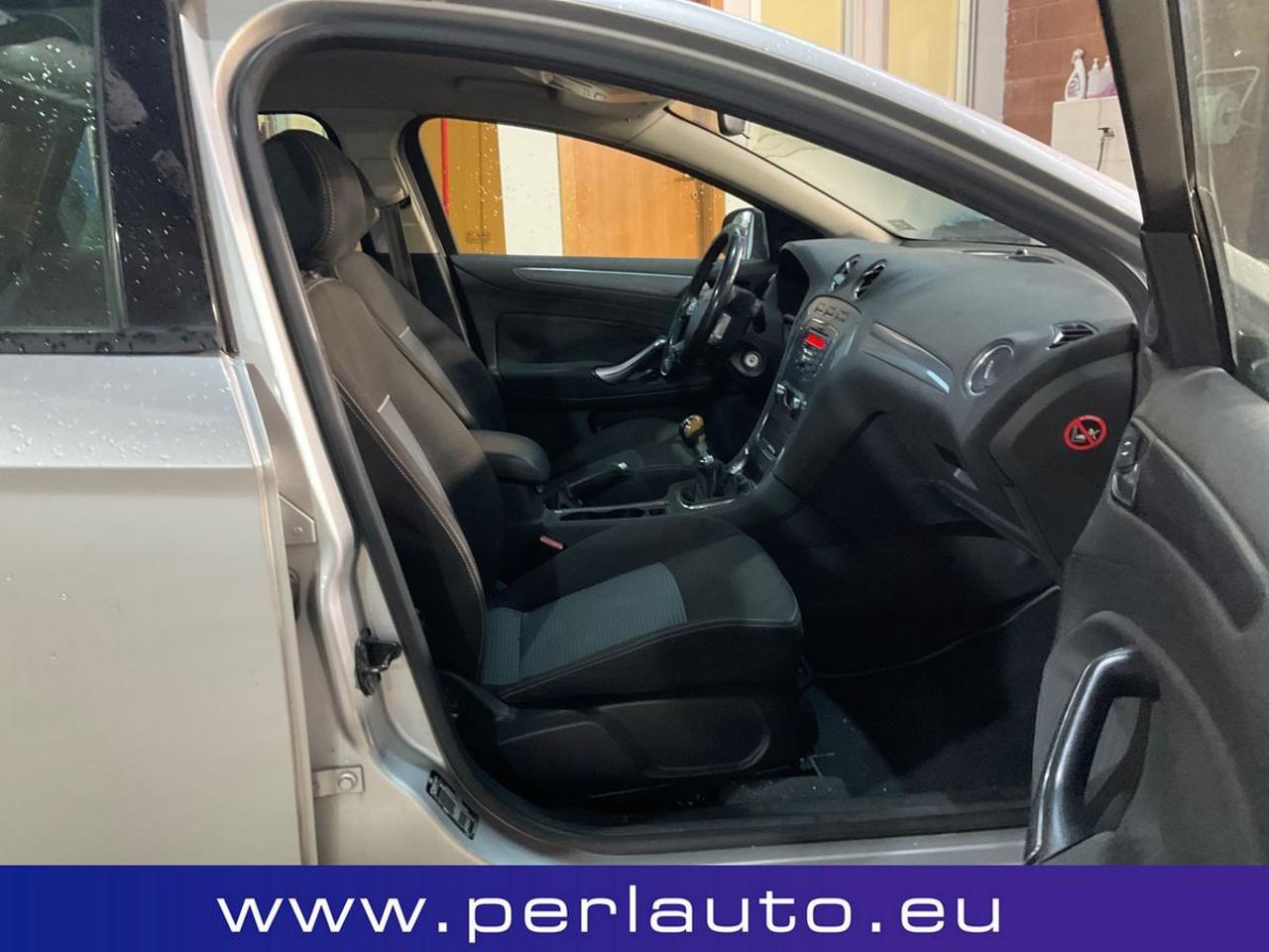 FORD Mondeo 2.0 TDCi 163 CV Station Wagon Titanium - 4