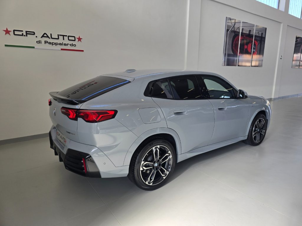 BMW X2 sDrive 18d Msport - 4