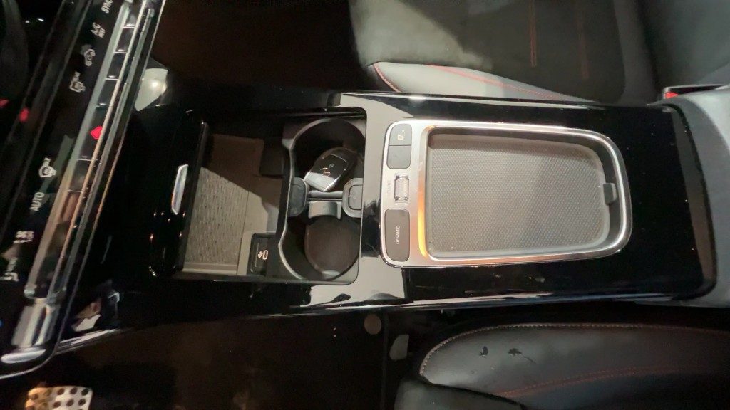 MERCEDES-BENZ A 200 d AMG Line Advanced Plus - 8