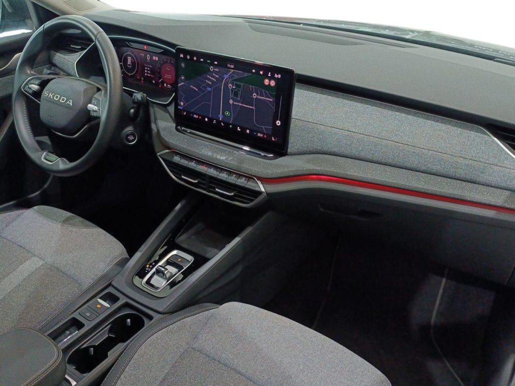 SKODA Octavia 2.0 TDI 150 CV DSG Wagon Executive - 9