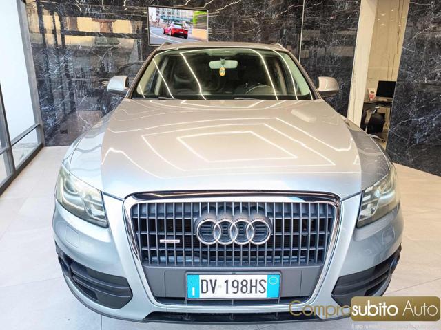 AUDI Q5 Gris foncé Pastel