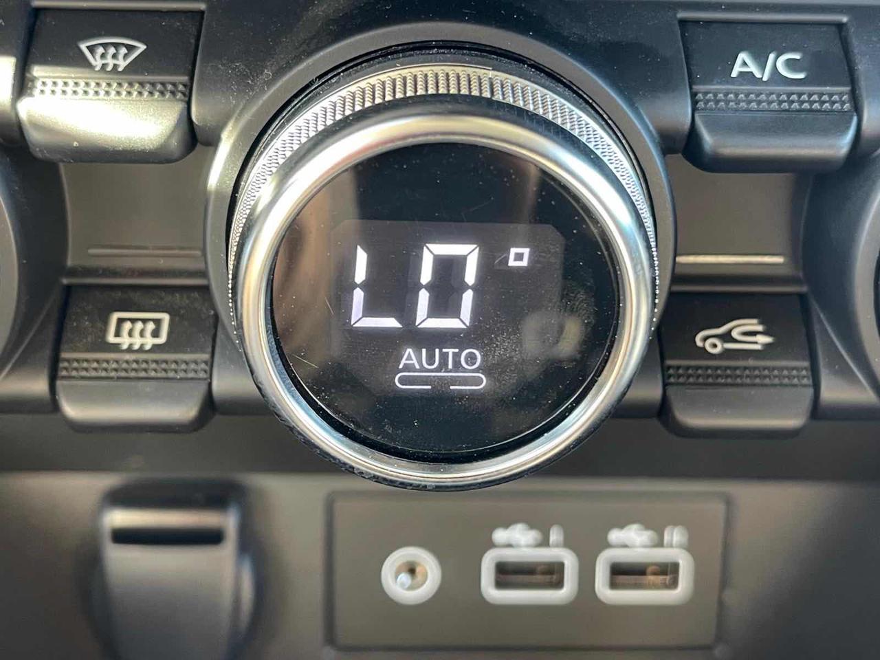 MITSUBISHI Colt 1.0L turbo 90 CV Intense - 3