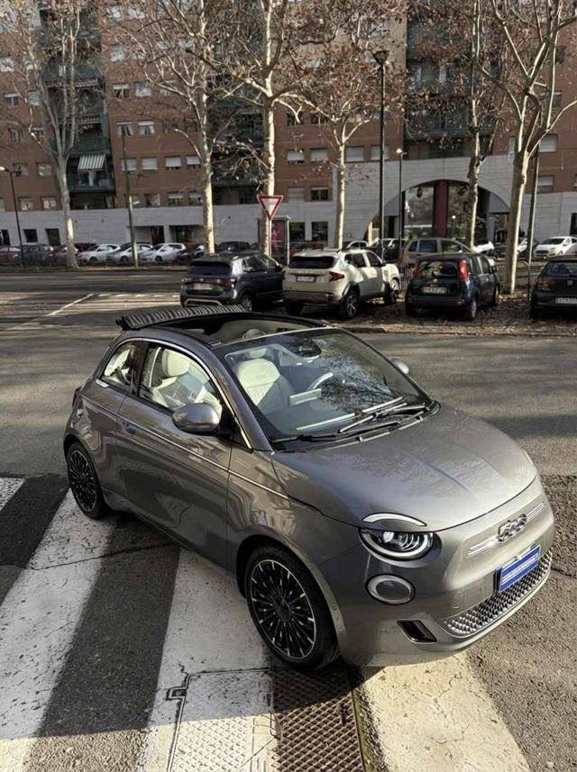 FIAT 500e Grigio scuro metallizzato