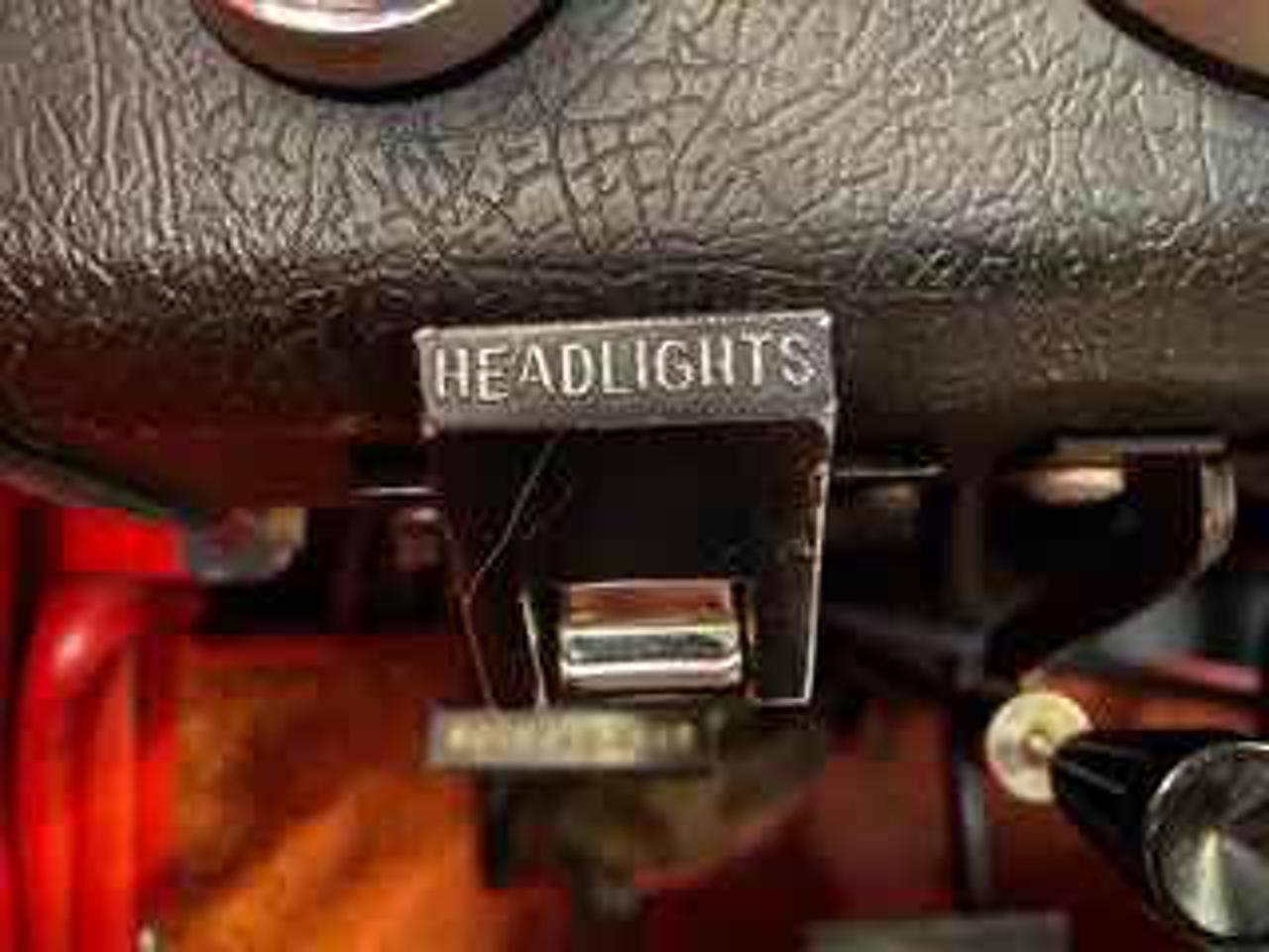 CORVETTE C2 STING RAY COUPE - 23