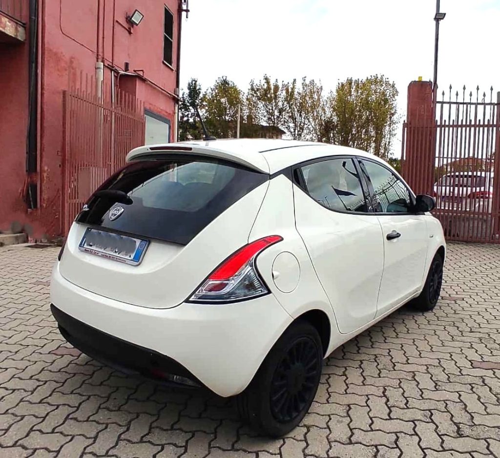 LANCIA Ypsilon 1.2 69 CV 5 porte S&S Elefantino Blu - 2