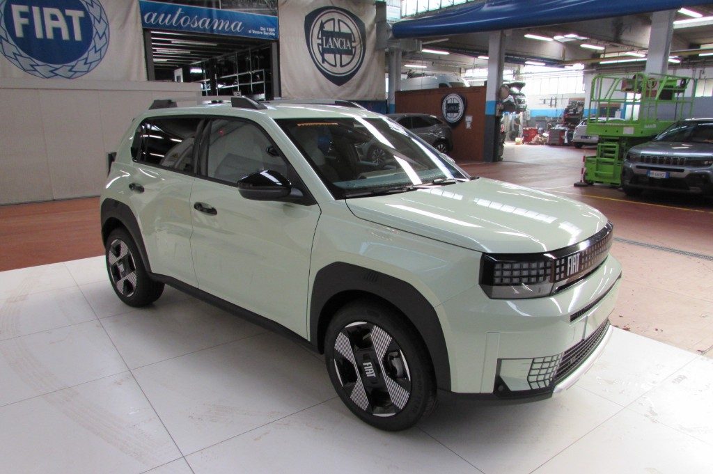 FIAT Grande Panda 1.2 Hybrid 110 CV S&S La Prima AUTOMATICA - 2