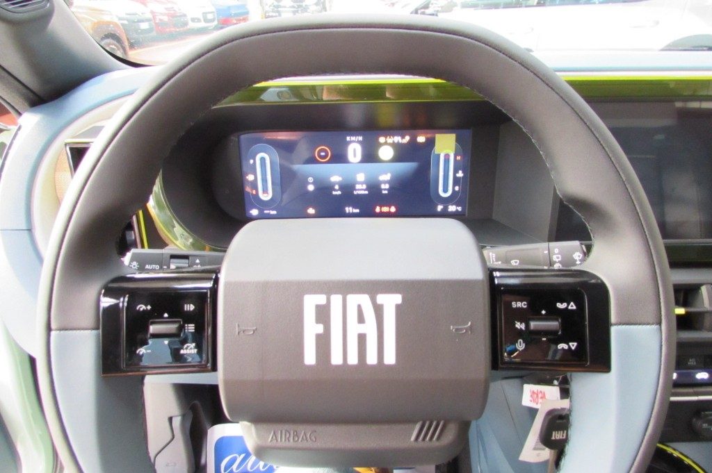 FIAT Grande Panda 1.2 Hybrid 110 CV S&S La Prima AUTOMATICA - 12