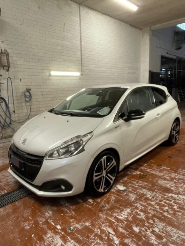 PEUGEOT 208 Bianco perlato