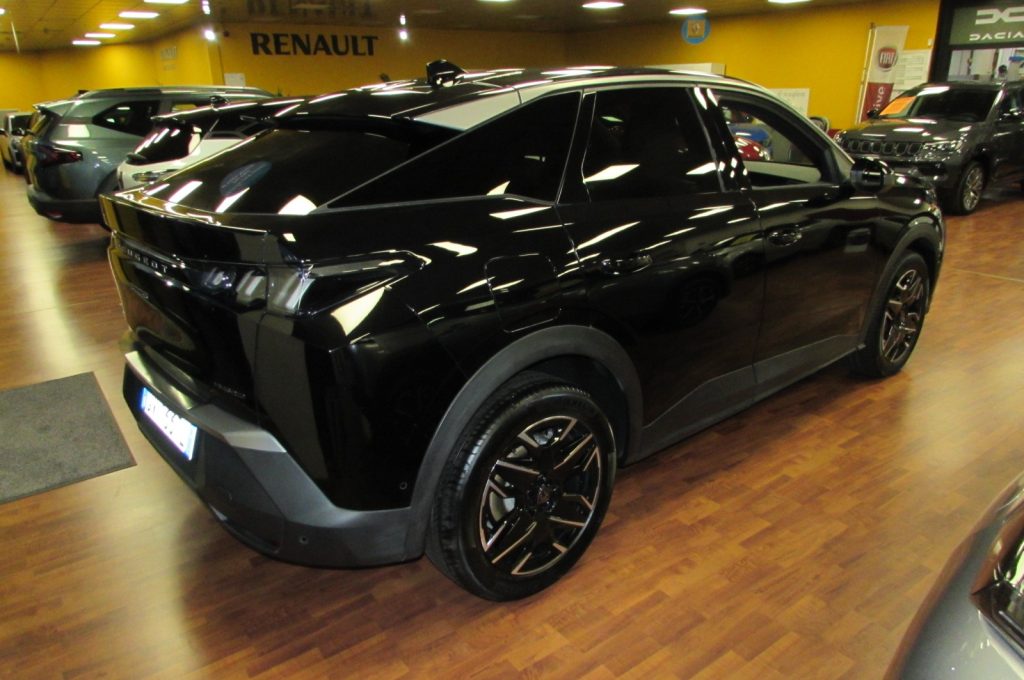 PEUGEOT 3008 1.2 Hybrid 136 e-DCS6 Allure km.8.790 - 3