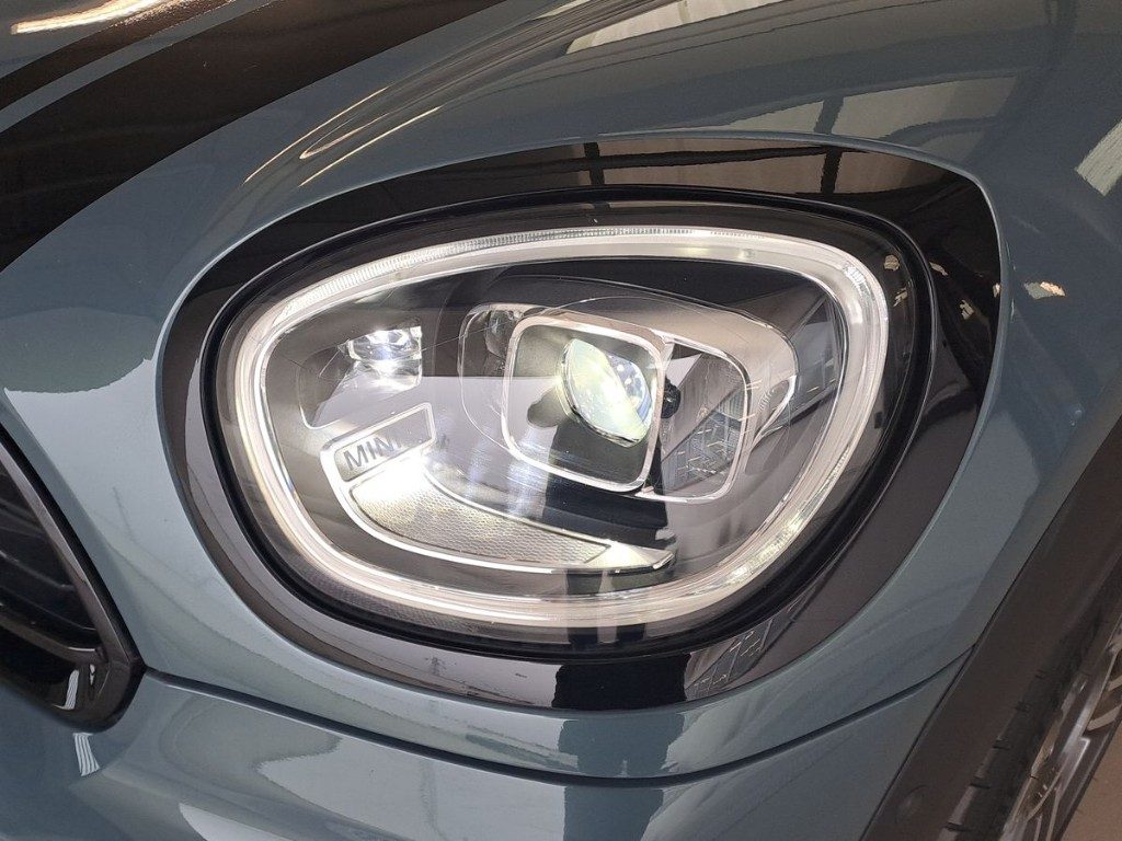 MINI Countryman 1.5 Cooper SE Countryman ALL4 - 6