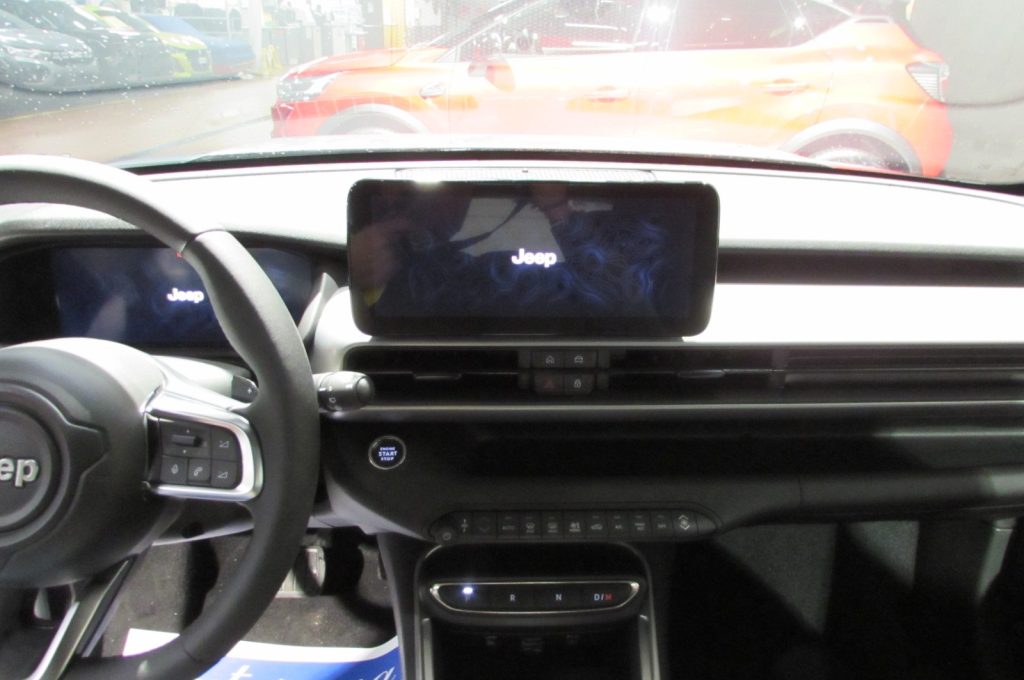 JEEP Avenger 1.2 Turbo 145 CV MHEV 4xe Upland KM.ZERO - 8