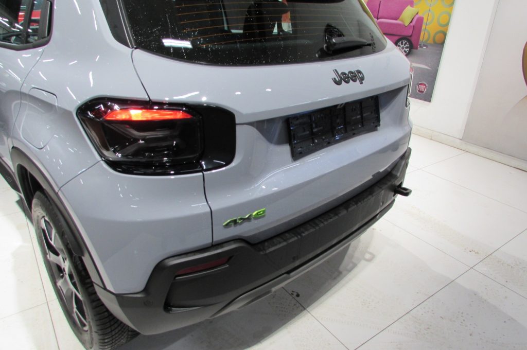 JEEP Avenger 1.2 Turbo 145 CV MHEV 4xe Upland KM.ZERO - 15