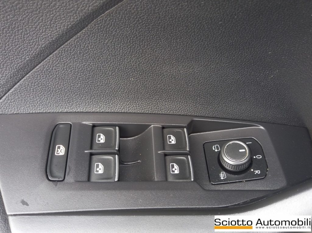 VOLKSWAGEN T-Cross 1.0 TSI 110 CV Advanced - 12