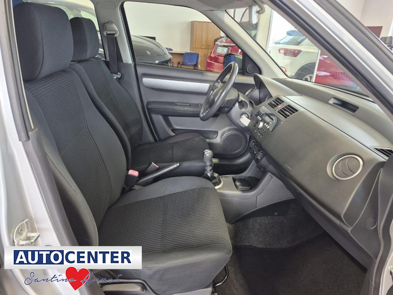 SUZUKI Swift 1.3 DDiS 5p. GLX - 8