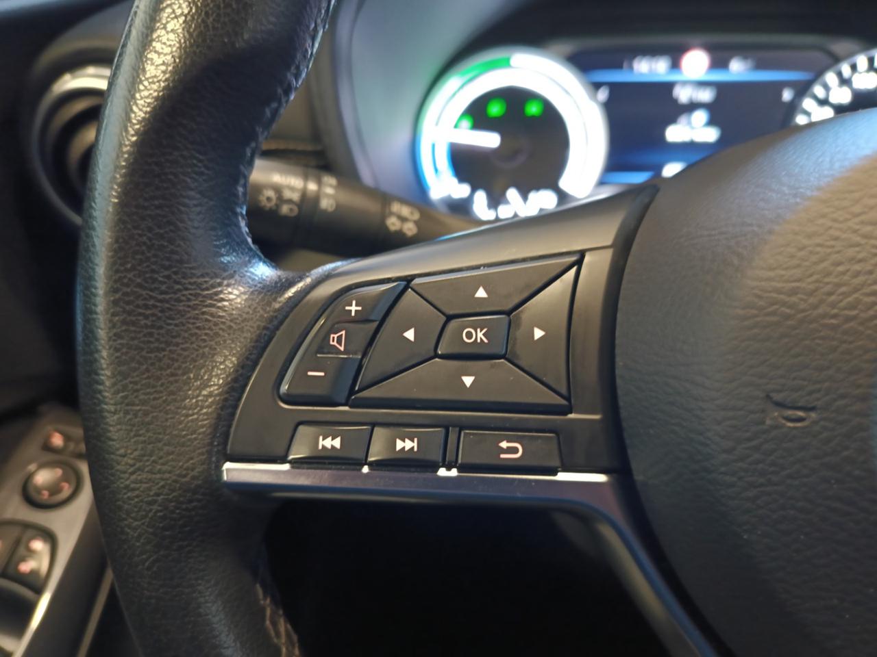 NISSAN Juke 1.6 HEV N-Connecta - 18