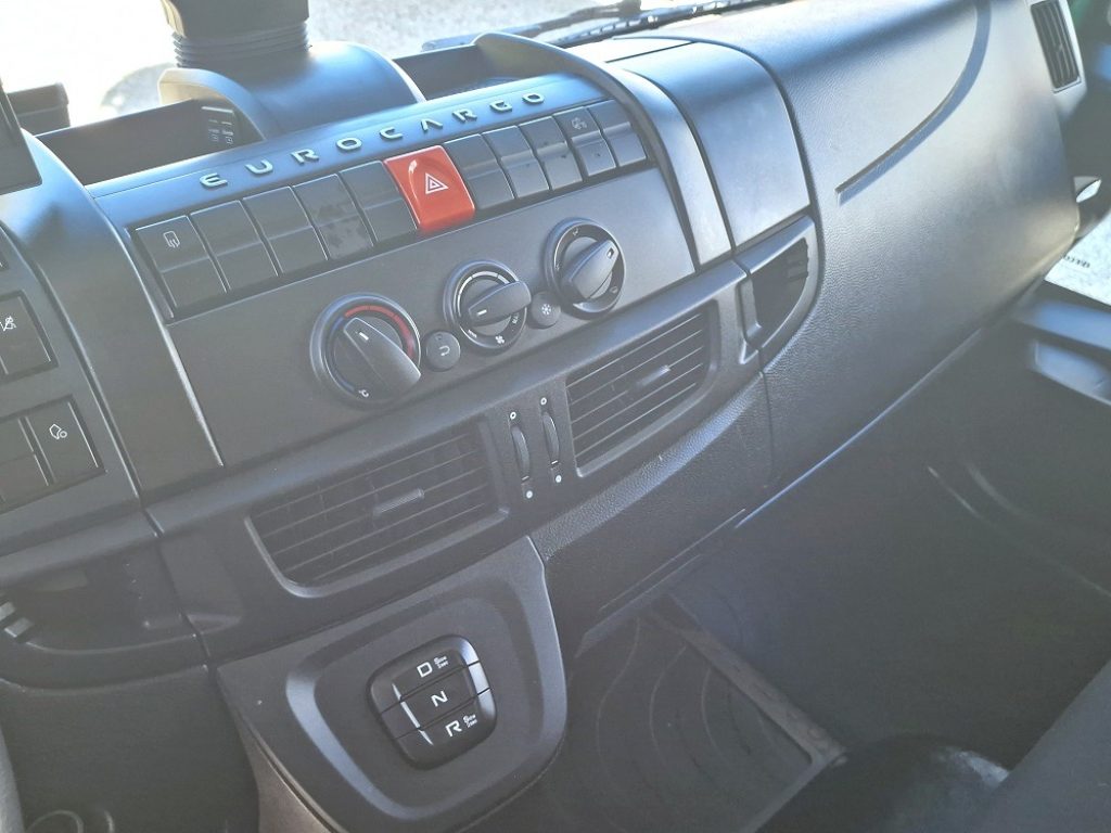 IVECO EUROCARGO 140E25 P EU6 CENTINATO 7,20 m - 13