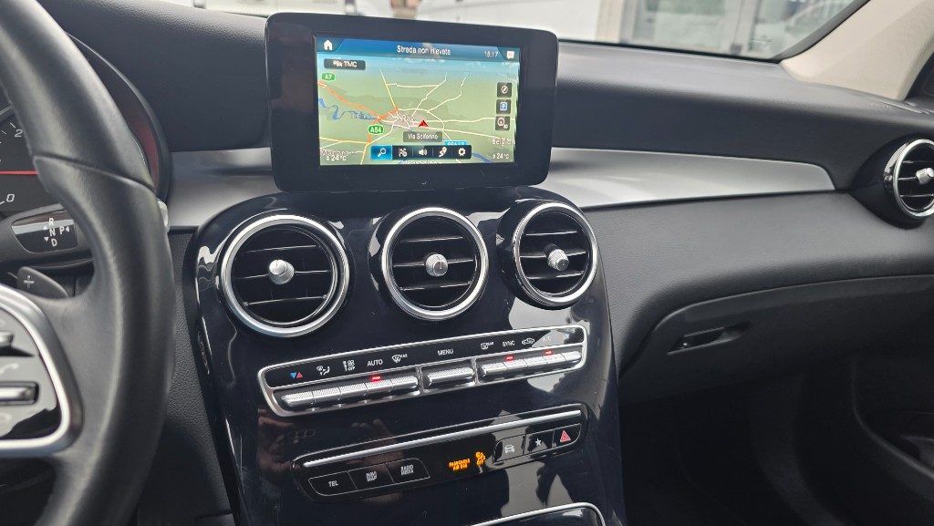 MERCEDES-BENZ GLC 200 d 4Matic Business - 13