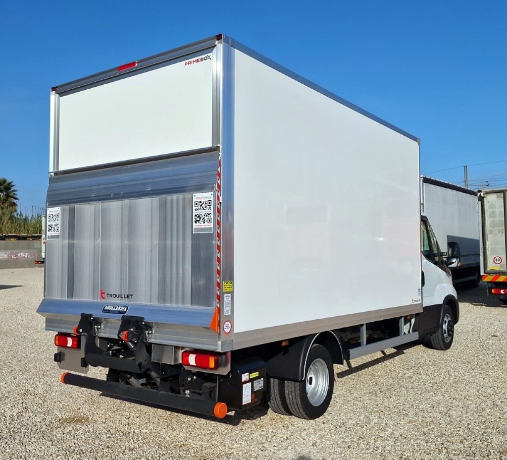 IVECO DAILY  35C16 NUOVO MOTORE 3.0 FURGONE + SPONDA - 2