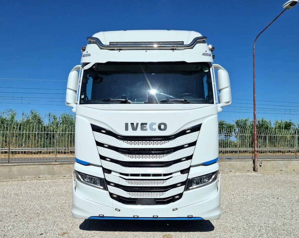 IVECO S-WAY 570 T/FP Km 256200 INTARDER FULL OPTIONAL - 23