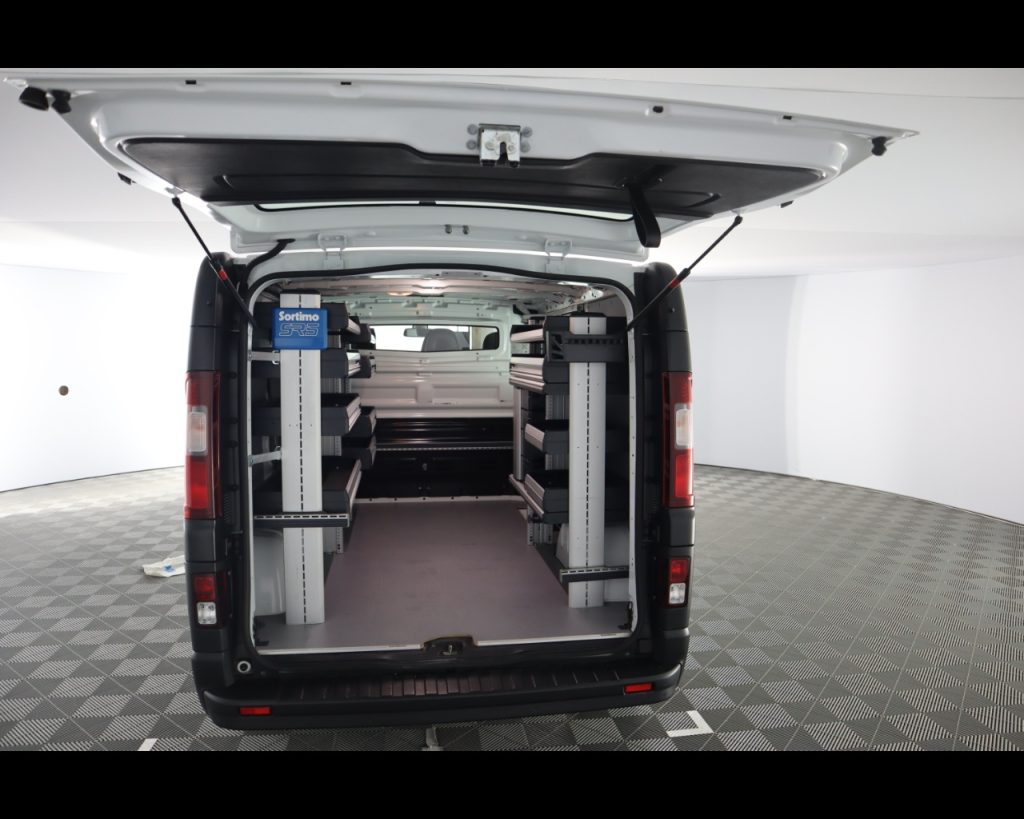 RENAULT Trafic T29 2.0 dci 120cv L1H1 Ice - 16